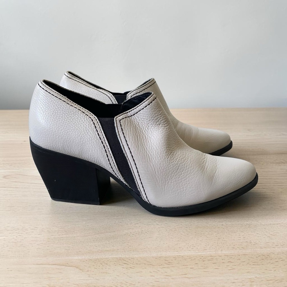 Naturalizer Western Femma Ankle Booties 8.5 M EU 38.5 White Leather Chelsea